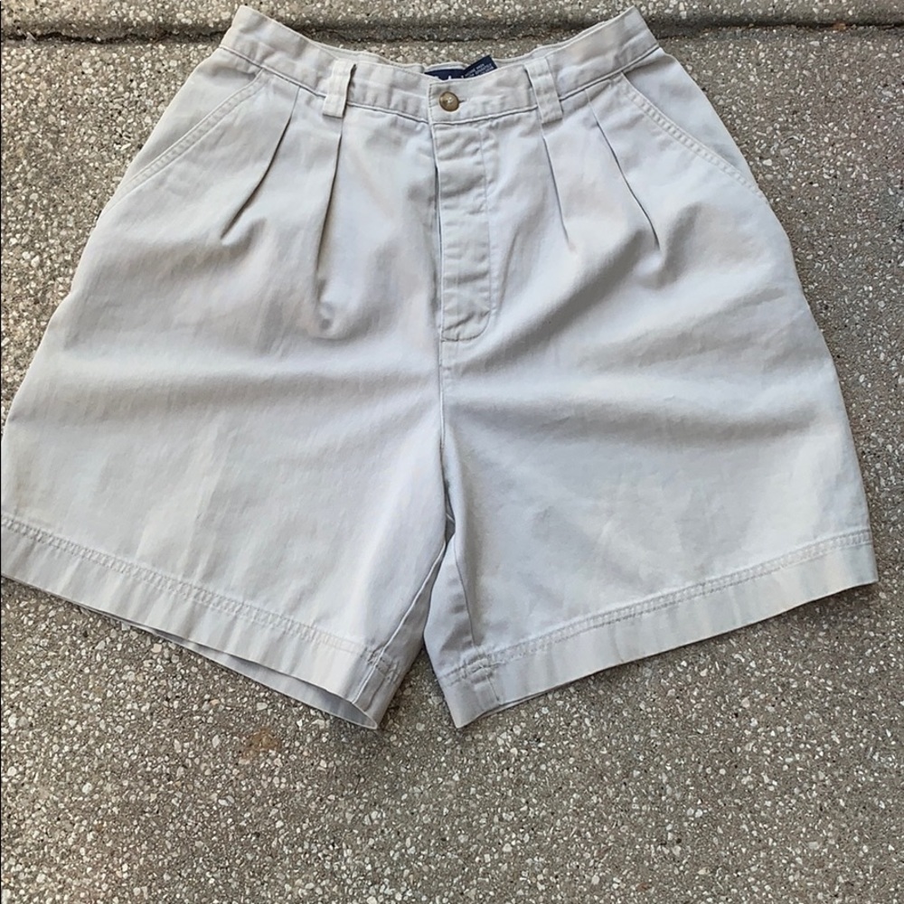 Gap pleated khaki women’s shorts